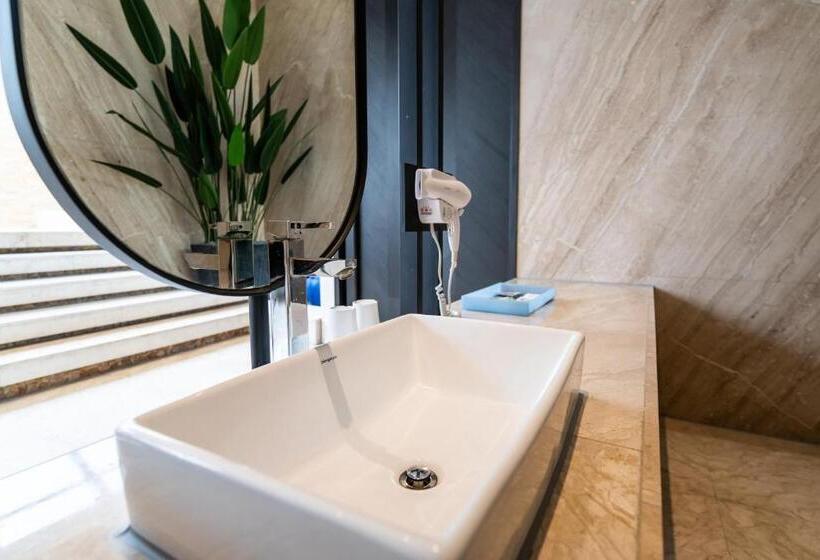 اتاق استاندارد با چشمانداز استخر, Aquarius Motel