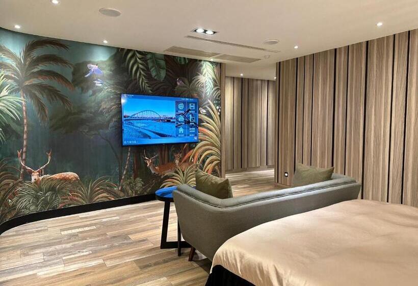 اتاق استاندارد, Aquarius Motel