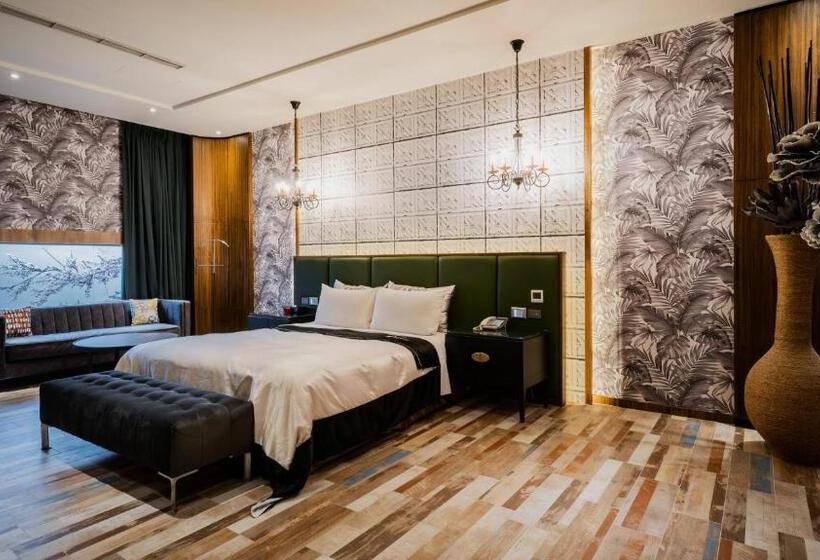 اتاق سوپریور, Aquarius Motel