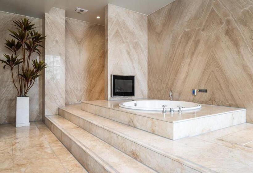 اتاق استاندارد با چشمانداز استخر, Aquarius Motel