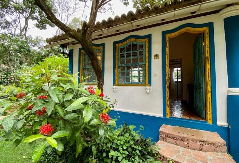 סוויטה נוף לבריכה, Pousada Vila Serrano