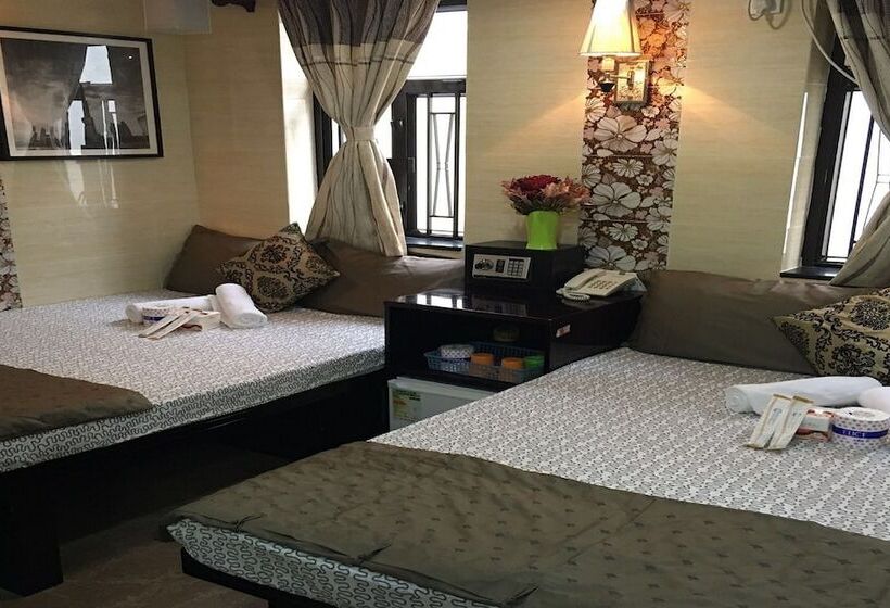 اتاق خانوادگی, Skystar Hostel