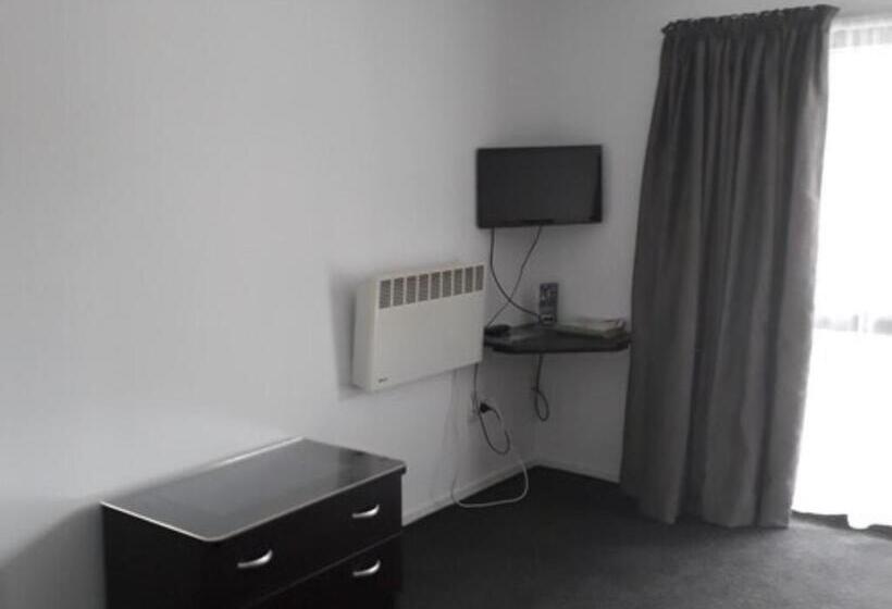 Студия Стандарт, Aotea Motel