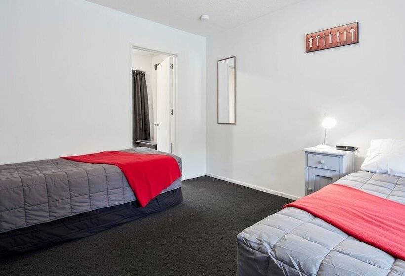 Апартаменты 1 Спальня, Aotea Motel