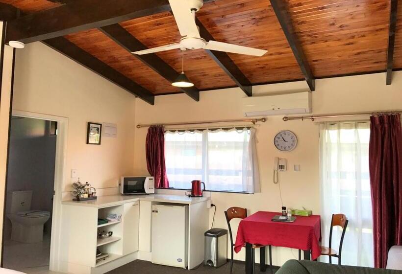 标准间, Grange Motel