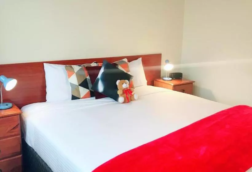 Standard-studio, Grange Motel