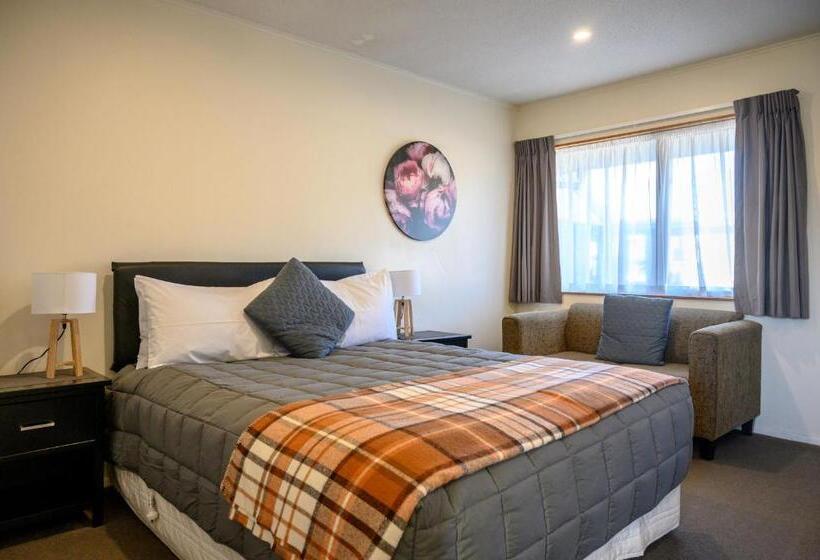 Студия Стандарт, Foreshore Motor Lodge
