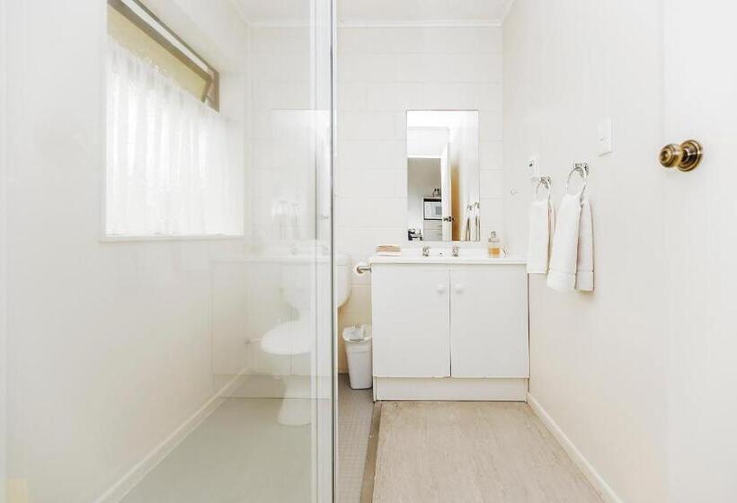 דירת חדר, Foreshore Motor Lodge