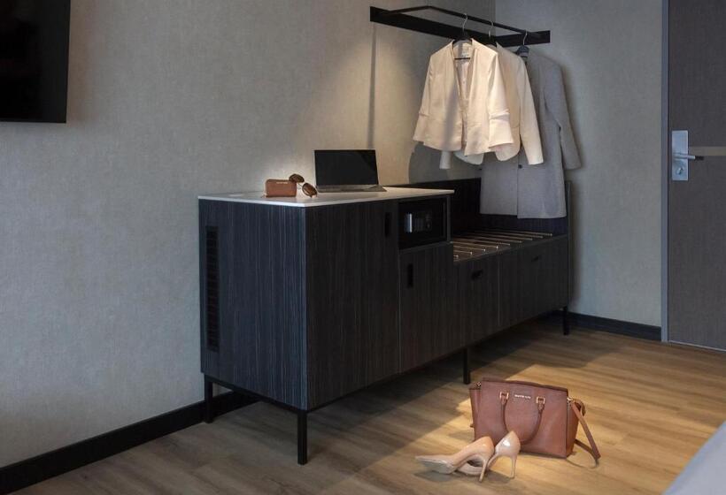 Семейный Номер, Ibis Styles Den Haag Scheveningen