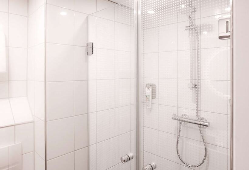 Номер Economy, Ibis Styles Den Haag Scheveningen