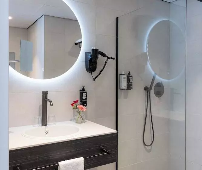 バルコニー付きデラックスルーム, Ibis Styles Den Haag Scheveningen