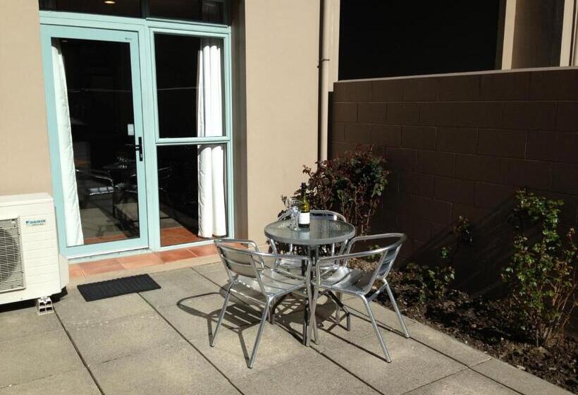 Апартаменты 3 Спальни, Queenstown Gateway Apartments