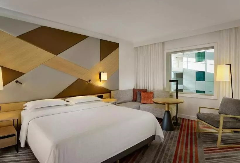 キングサイズベッドのデラックスルーム, Sheraton Amsterdam Airport Hotel And Conference Center