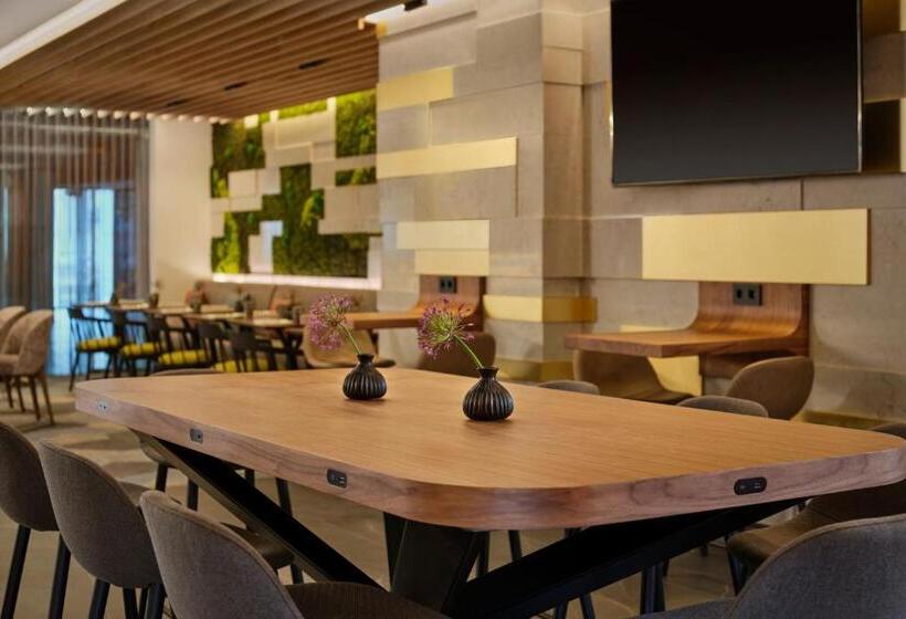 غرفة كلوب سرير كينج, Sheraton Amsterdam Airport Hotel And Conference Center