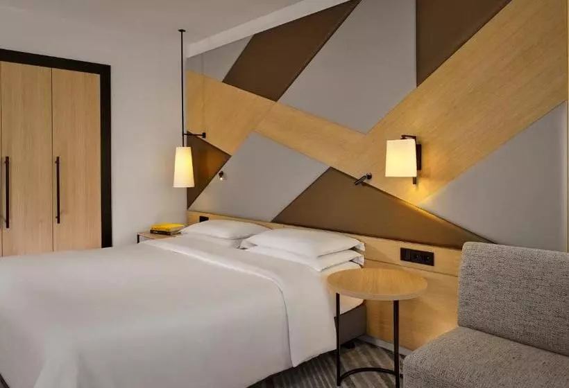 キングサイズベッドのクラブルーム, Sheraton Amsterdam Airport Hotel And Conference Center