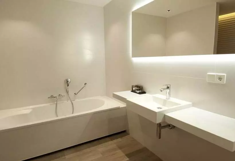 バルコニー付きデラックスルーム, Van Der Valk Hotel Vianen   Utrecht