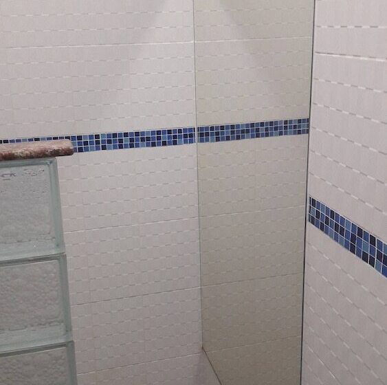 اتاق اکونومی, Da Moreno Rawai