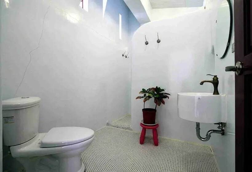 اتاق استاندارد چهار تخته با چشم‌انداز دریا, Sunnyroom