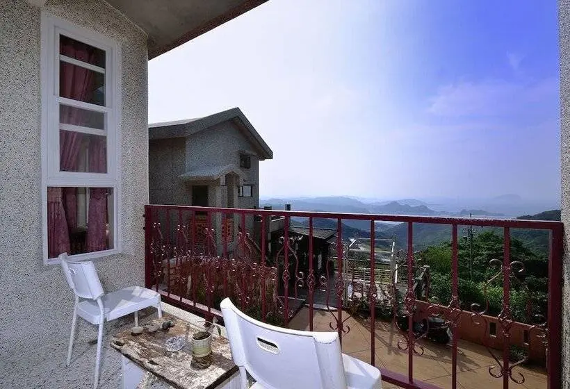 اتاق استاندارد چهار تخته با چشم‌انداز دریا, Sunnyroom