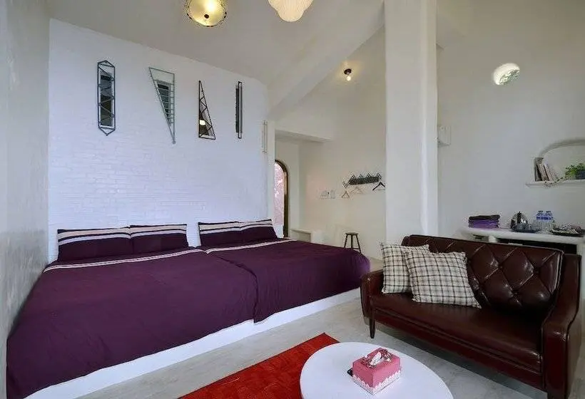 اتاق استاندارد چهار تخته با چشم‌انداز دریا, Sunnyroom