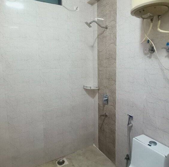 اتاق لوکس, Mayda Prime Near Delhi Airport