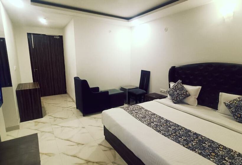 اتاق لوکس, Mayda Prime Near Delhi Airport