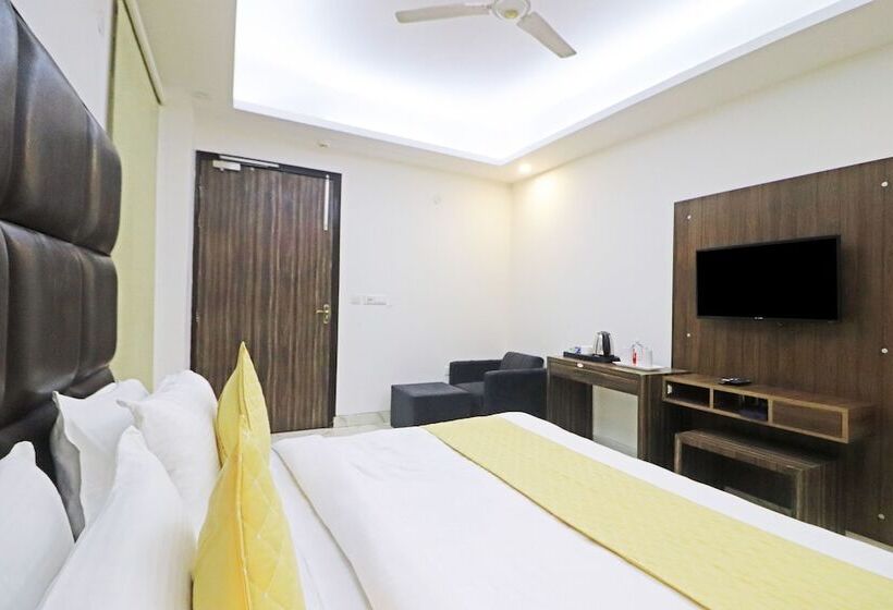 اتاق لوکس, Mayda Prime Near Delhi Airport