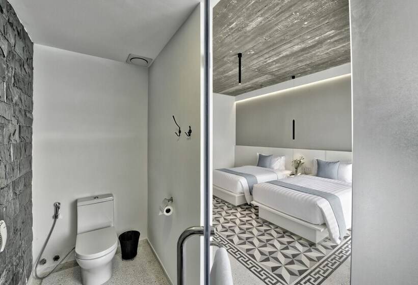 스탠다드 룸 더블 침대, Chan Boutique