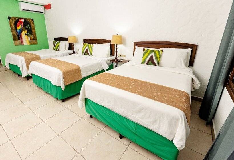 اتاق استاندارد سه نفره, Ciudad Blanca