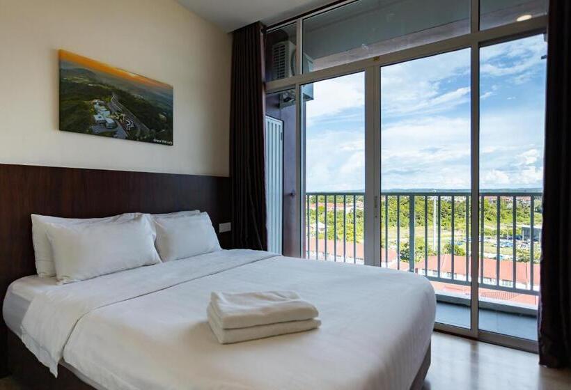 Quarto Estandar com Sacada, Emart