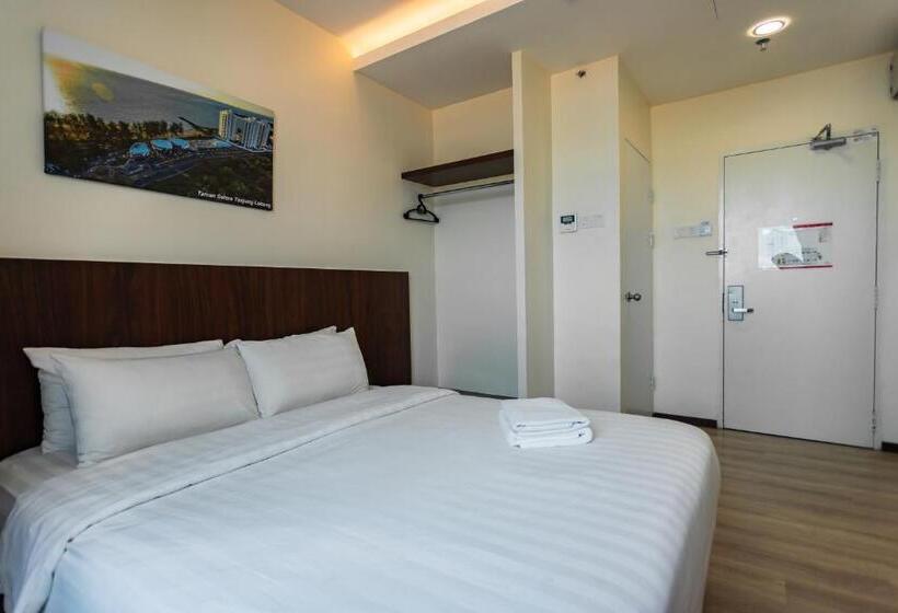 Quarto Estandar com Sacada, Emart