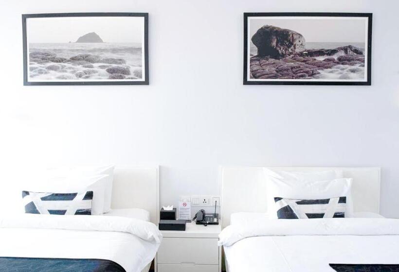 Номер Superior, La Vogue Boutique Hotel & Casino