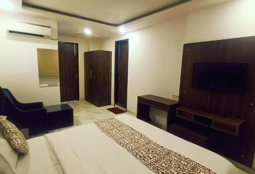 デラックスルーム, Mayda Prime Near Delhi Airport