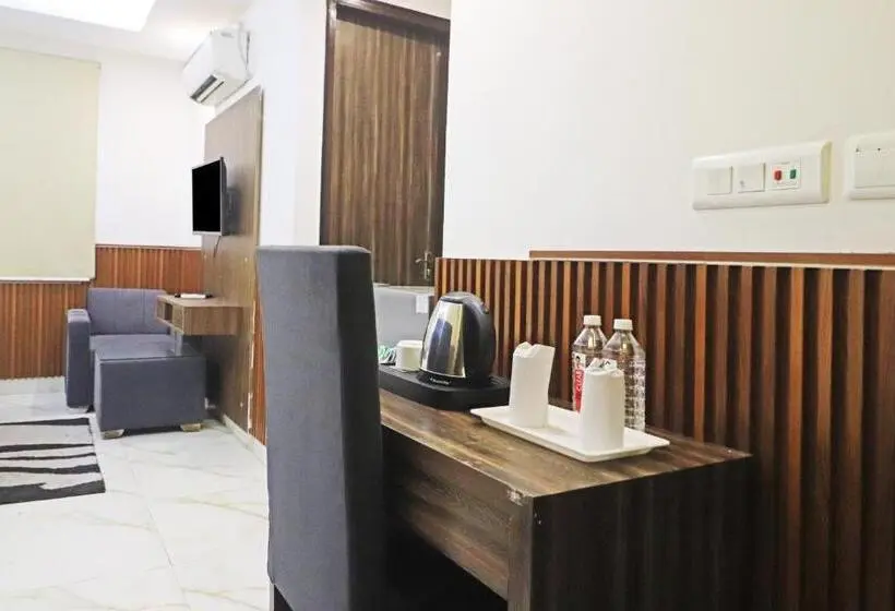 デラックストリプルルーム, Mayda Prime Near Delhi Airport