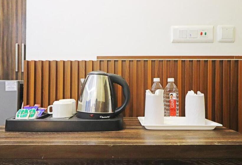 اتاق لوکس سه تخته, Mayda Prime Near Delhi Airport