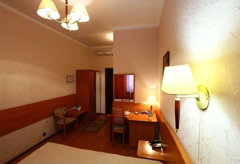 Habitació Comfort, Postoyalec