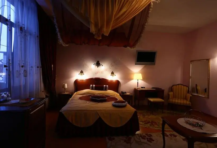 Suite, Postoyalec