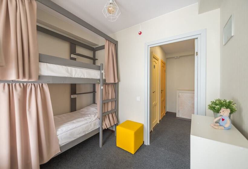 Кровать в Общей Комнате, Hostel Olimpic 22