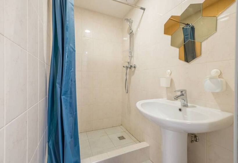 Номер Стандарт, Hostel Olimpic 22