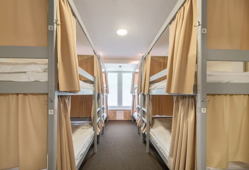 Кровать в Общей Комнате, Hostel Olimpic 22