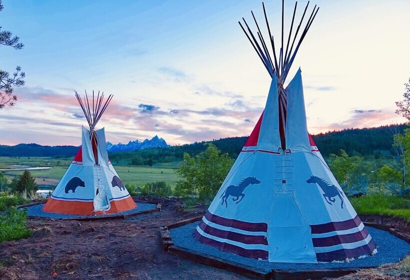 Basic Tent, Buffalo Valley Ranch