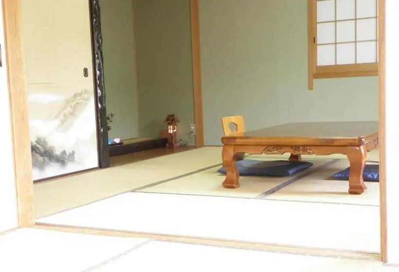 Superior-huone, Ryujin Onsen Marui Ryokan