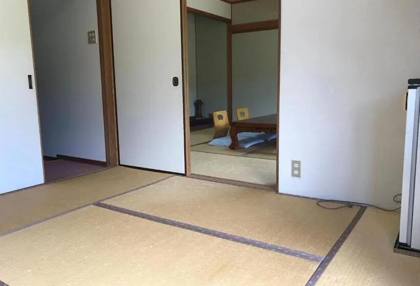 Superior-huone, Ryujin Onsen Marui Ryokan