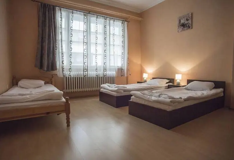 Habitació Triple Estàndard, Serdika Rooms