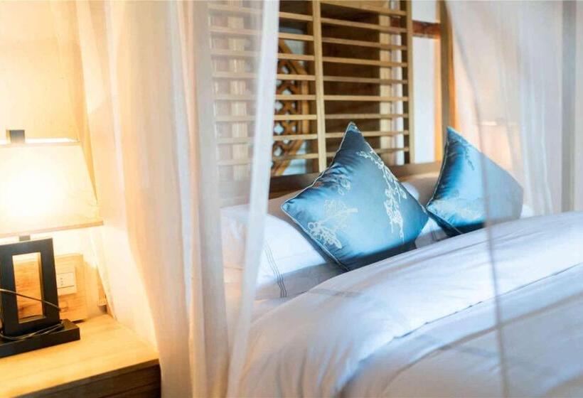 סוויטה עם ג'קוזי, Dali Old Courtyard Boutique Inn