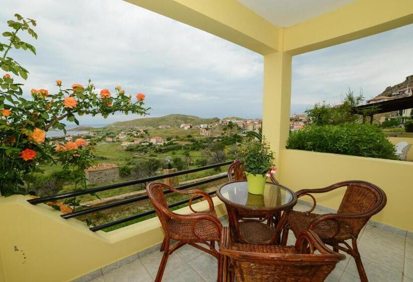 Triple Room Sea View, Dina   ξενοδοχείο ντινα