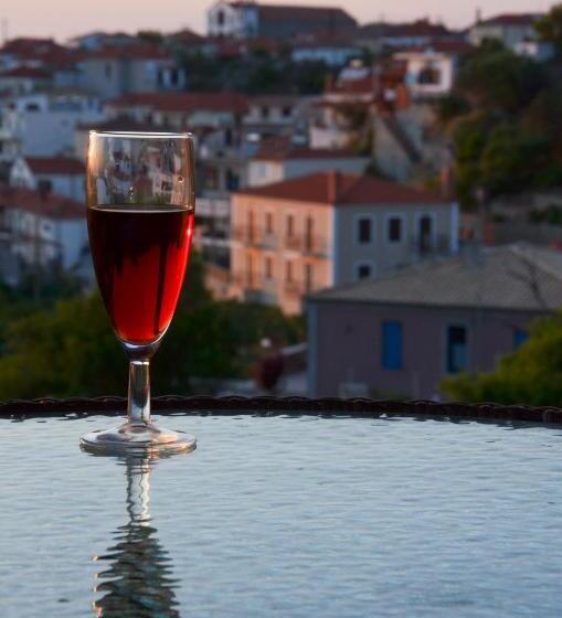 استودیوی استاندارد با چشم‌انداز دریا, Dina   ξενοδοχείο ντινα