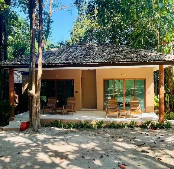 بانگلوی استاندارد 2 خوابه, Sunny Cove Beach Resort Koh Phayam