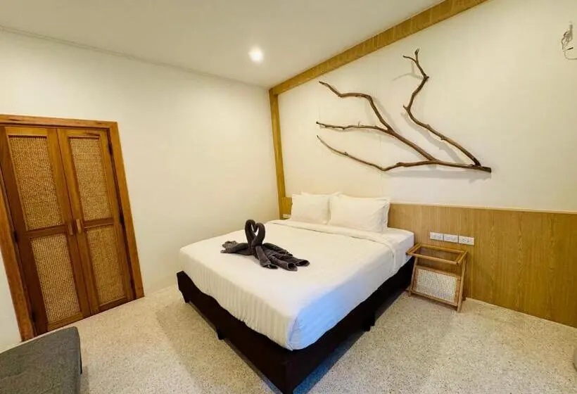 اتاق لوکس با چشمانداز, Sunny Cove Beach Resort Koh Phayam
