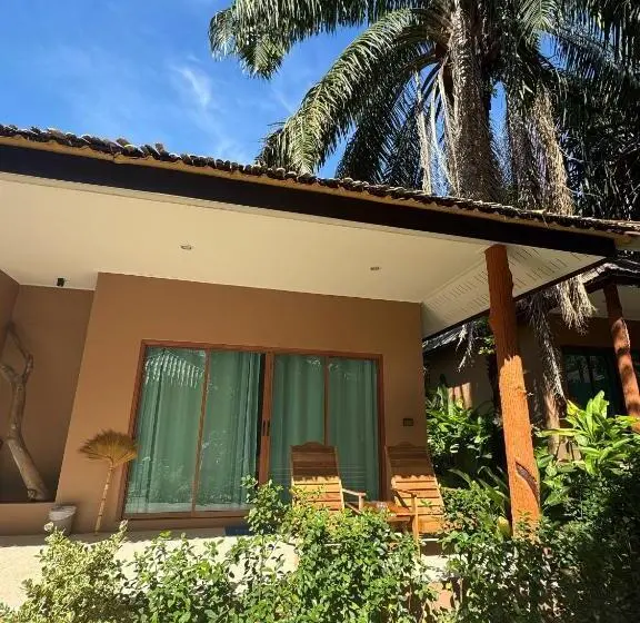 اتاق لوکس با چشمانداز, Sunny Cove Beach Resort Koh Phayam